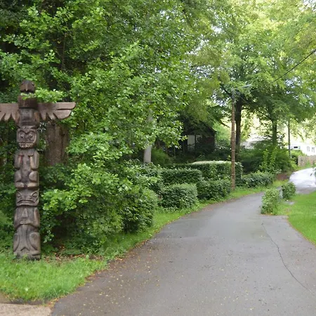 Le Canada-insolite Campsite Chiny