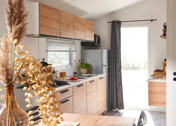 Le Canada-insolite Campeggio Chiny